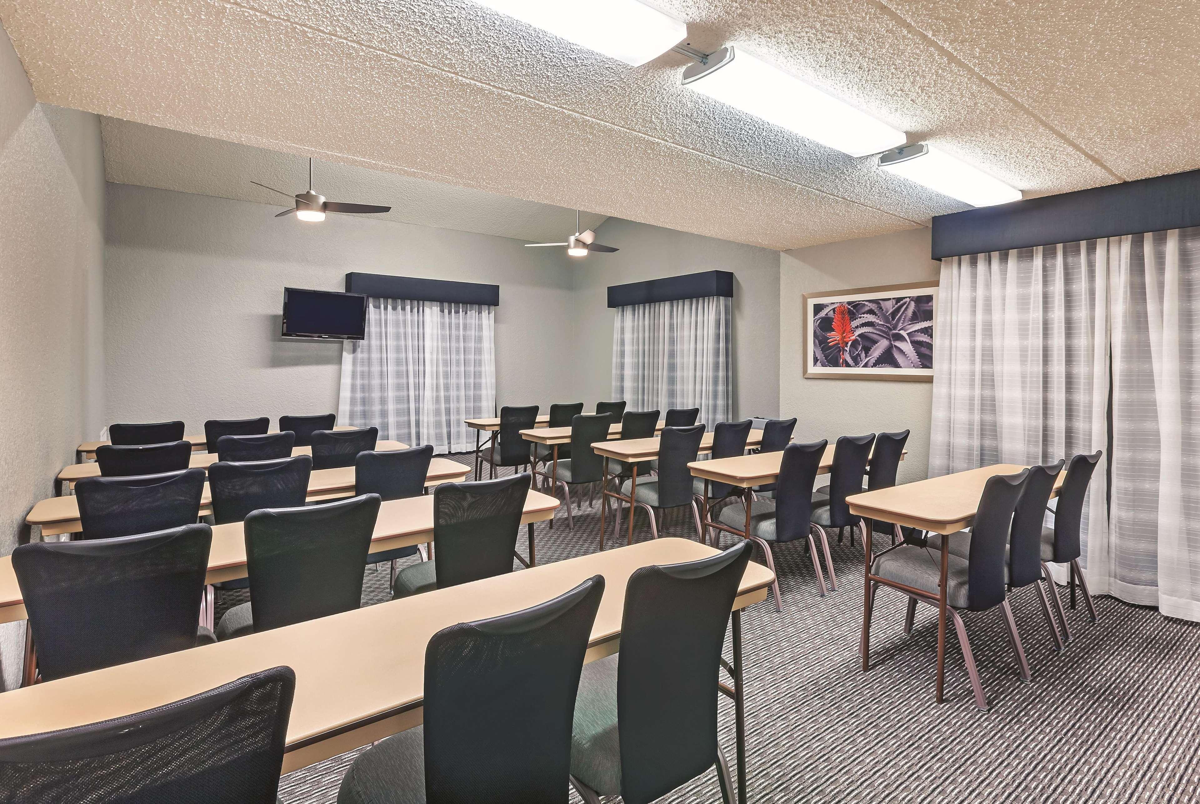 Travelodge By Wyndham Houston Cy-Fair Dış mekan fotoğraf