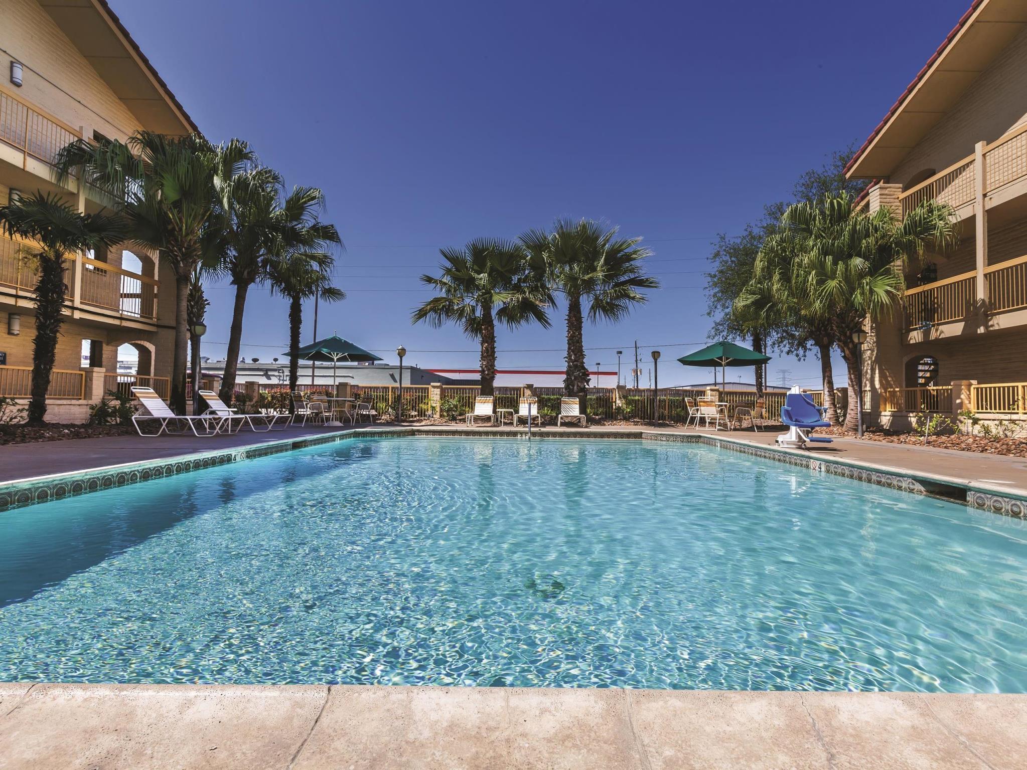 Travelodge By Wyndham Houston Cy-Fair Dış mekan fotoğraf