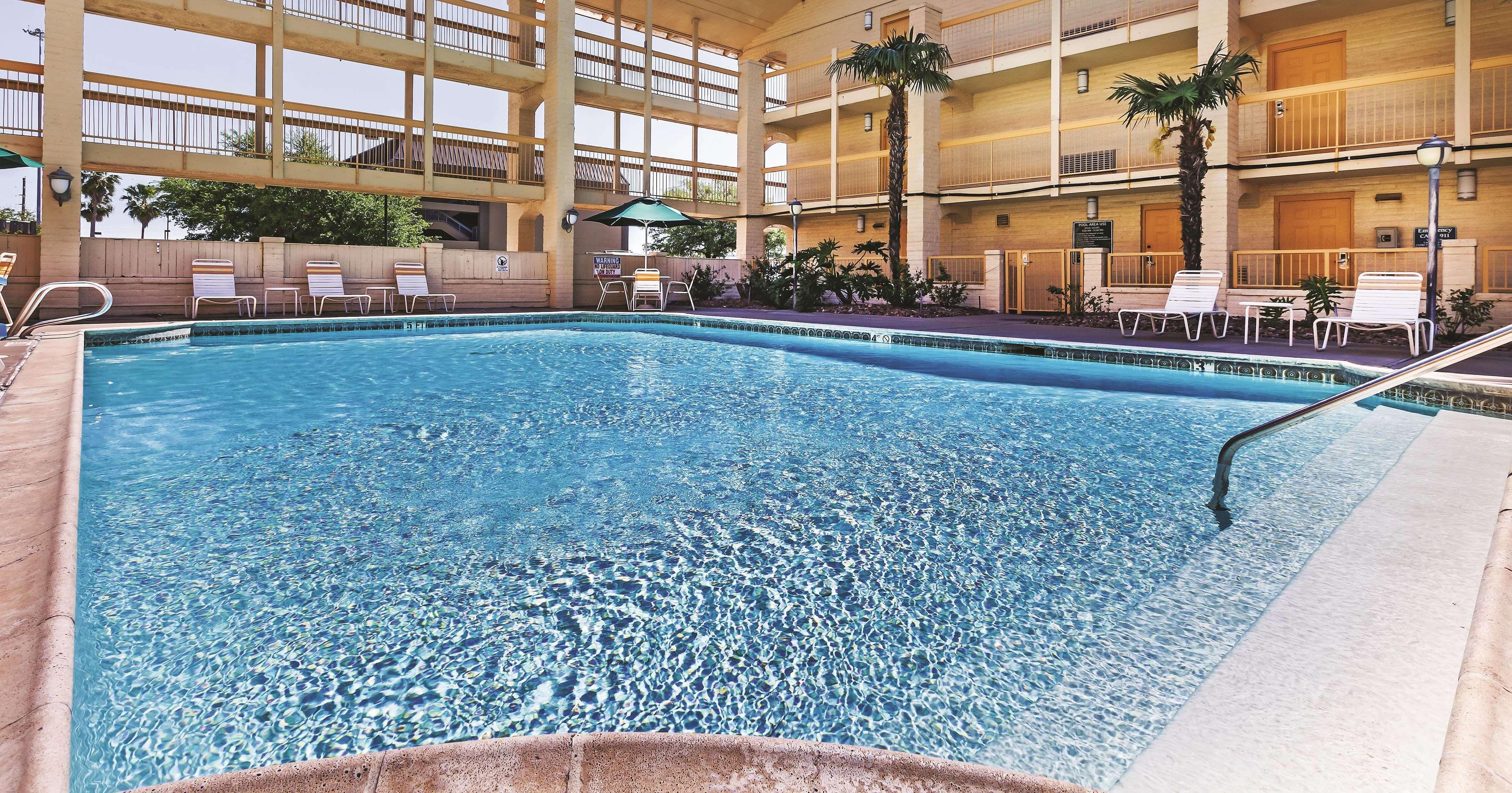 Travelodge By Wyndham Houston Cy-Fair Dış mekan fotoğraf