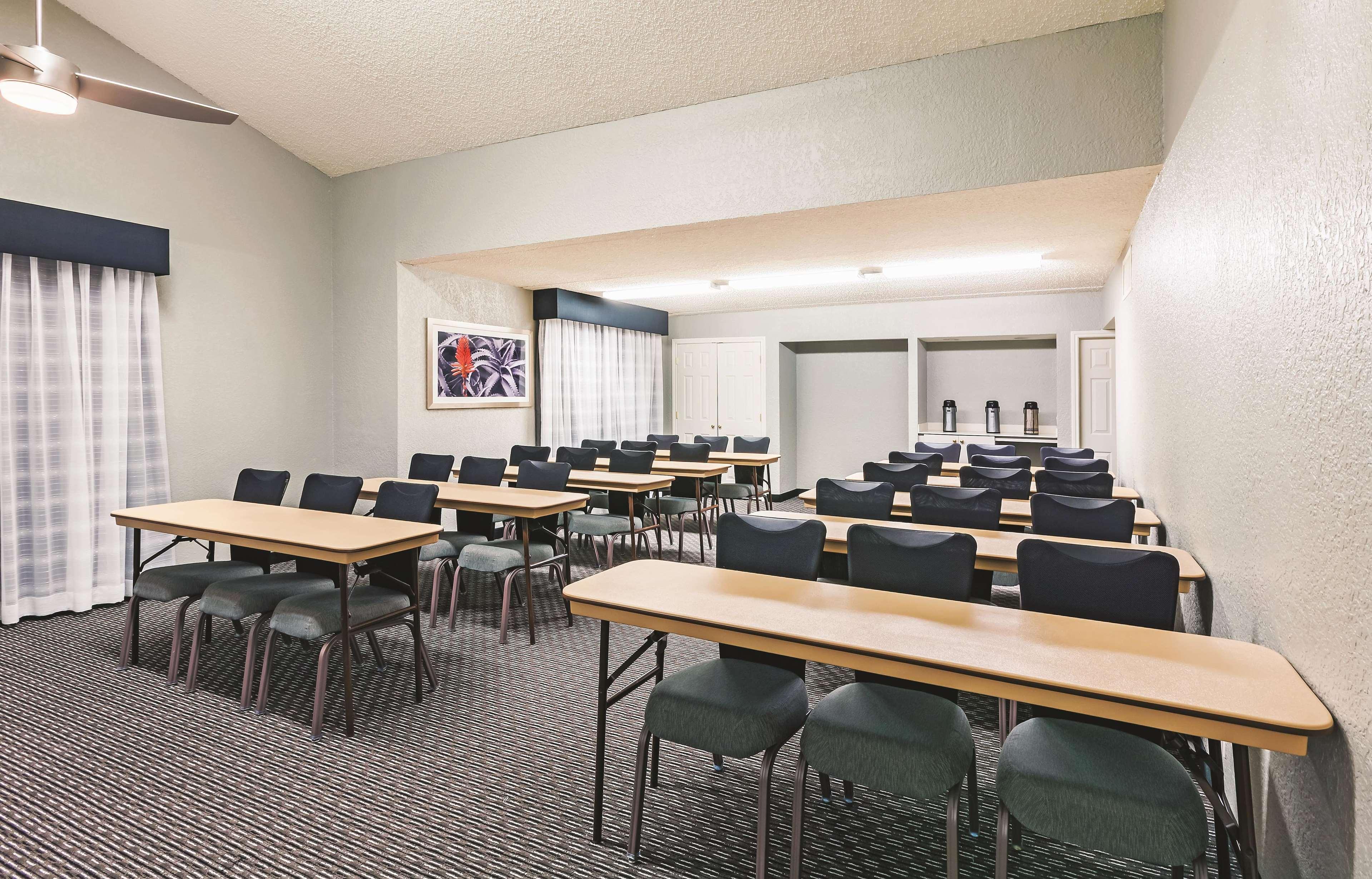 Travelodge By Wyndham Houston Cy-Fair Dış mekan fotoğraf
