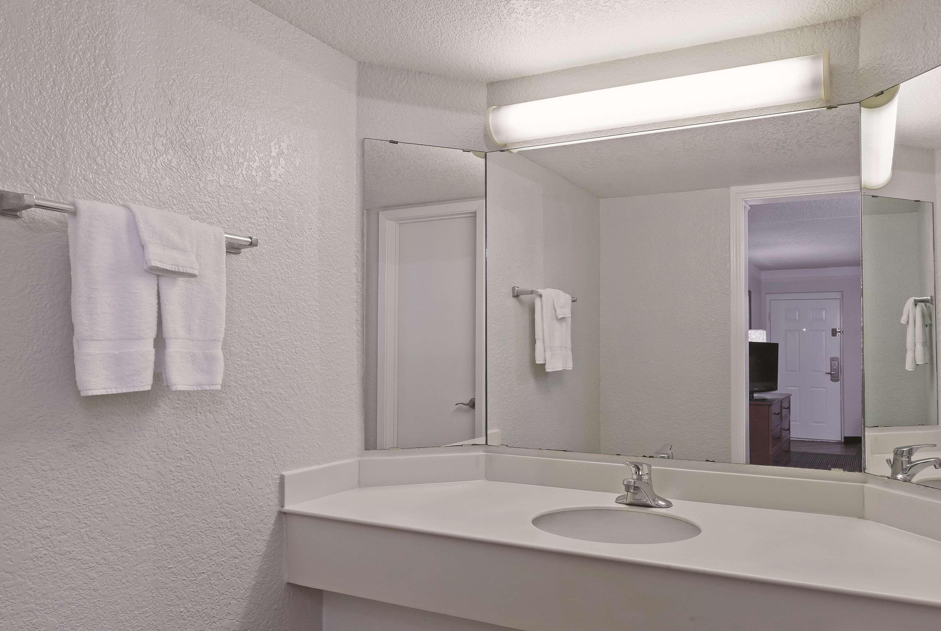 Travelodge By Wyndham Houston Cy-Fair Dış mekan fotoğraf