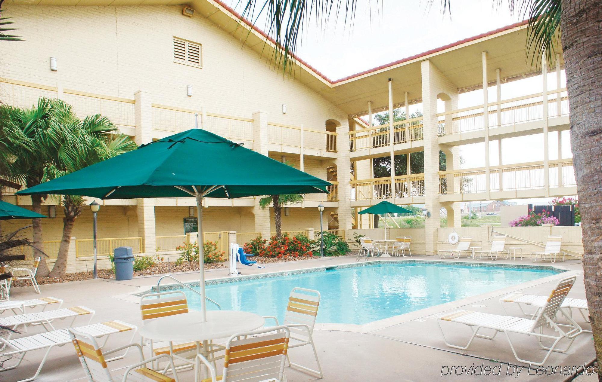 Travelodge By Wyndham Houston Cy-Fair Dış mekan fotoğraf