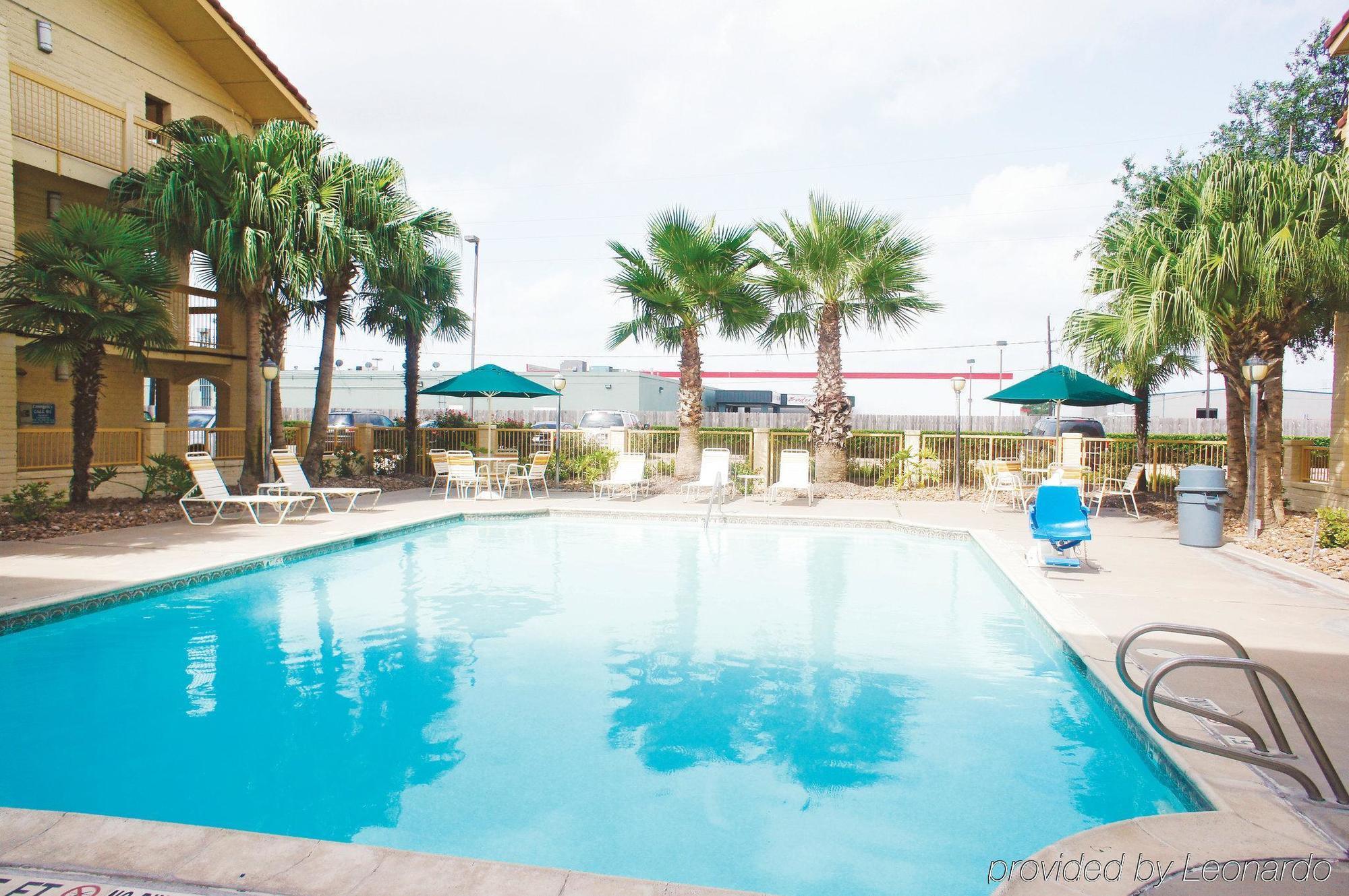 Travelodge By Wyndham Houston Cy-Fair Dış mekan fotoğraf